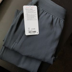Lululemon sojourn joggers men size small